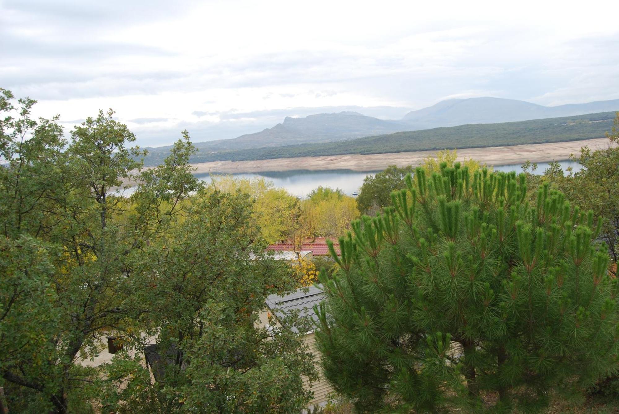Camping De Cervera De Buitrago Esterno foto